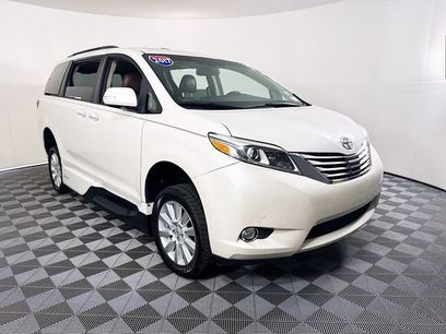 Used 2017 Toyota Sienna Limited Premium w/ Advanced Technology Package