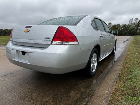 Used 2011 Chevrolet Impala LT image 6