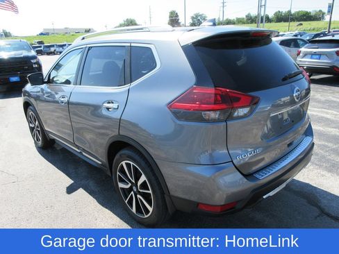Used 2018 Nissan Rogue SL w/ Premium Package AWD/4WD image 3