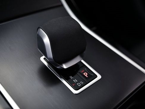 New 2026 Land Rover Range Rover Velar Dynamic SE image 47