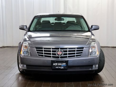 Used 2007 Cadillac DTS Luxury I w/ Trunk Convenience Package image 5