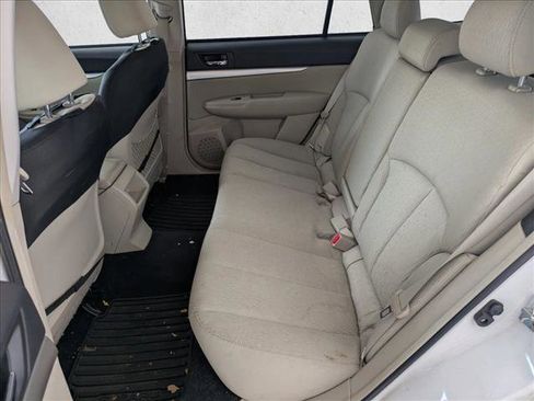 Used 2011 Subaru Outback 2.5i Premium w/ Protection Pkg 1A AWD/4WD image 17
