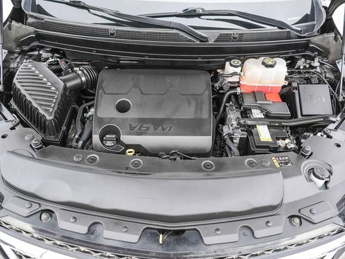 Used 2023 Buick Enclave Avenir w/ Avenir Technology Package FWD image 27