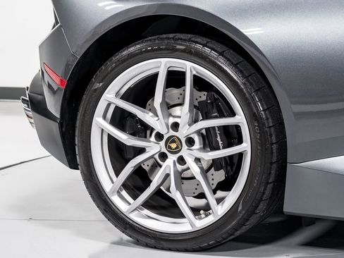 Used 2018 Lamborghini Huracan LP 580-2 image 47