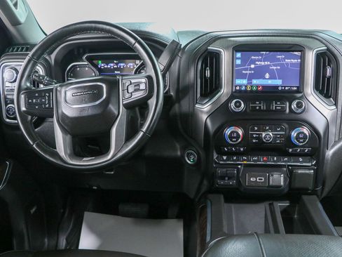 Used 2023 GMC Sierra 2500 Denali w/ Denali Ultimate Package AWD/4WD image 18
