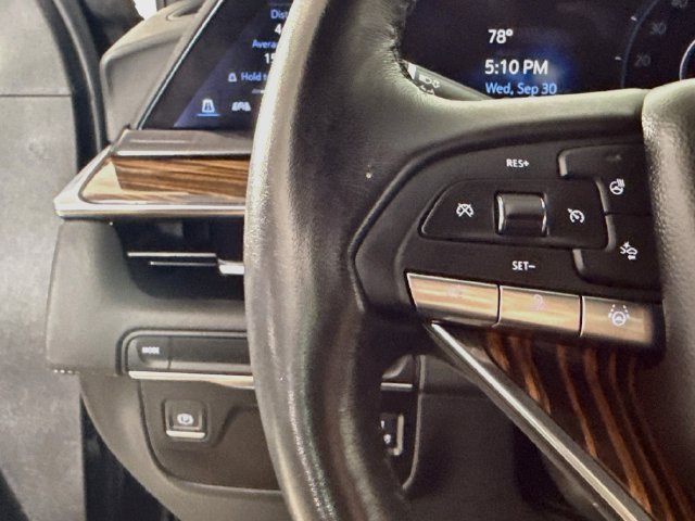 Used 2023 Cadillac Escalade Premium Luxury RWD image 13