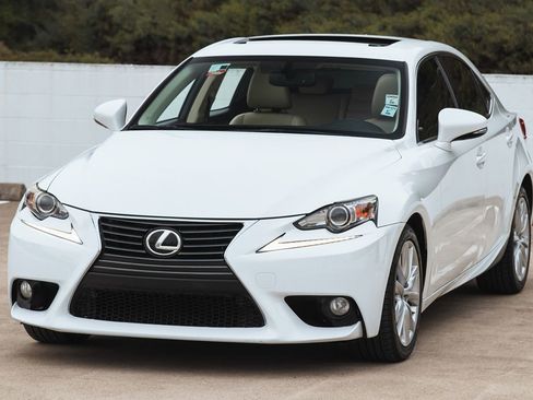 Used 2014 Lexus IS 250 image 3