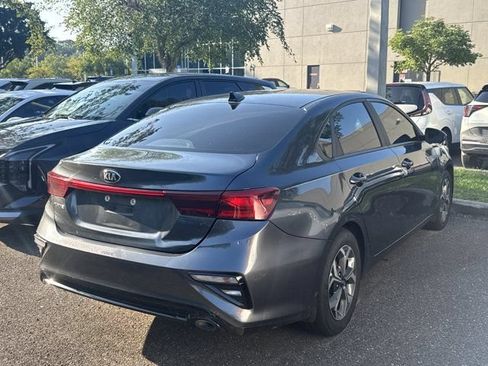 Used 2020 Kia Forte LXS FWD image 4