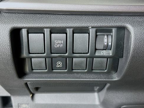 Used 2024 Subaru Forester Premium AWD/4WD image 17