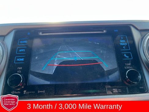 Used 2016 Toyota Tacoma TRD Sport w/ Towing Package AWD/4WD image 9