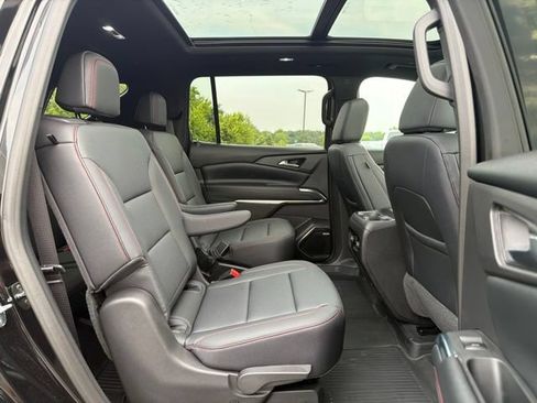 Used 2026 Chevrolet Traverse Z71 w/ Enhanced Driving Package AWD/4WD image 12