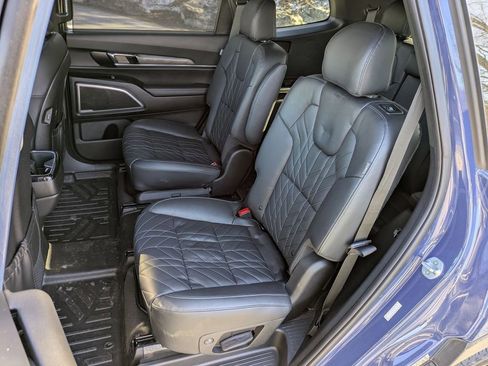 Used 2023 Kia Telluride EX X-Line image 22