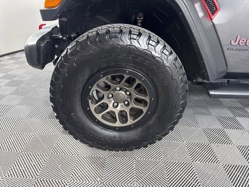 Used 2020 Jeep Gladiator Rubicon w/ Cold Weather Group image 7