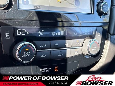 Used 2017 Nissan Rogue SL w/ SL Premium Package AWD/4WD image 17