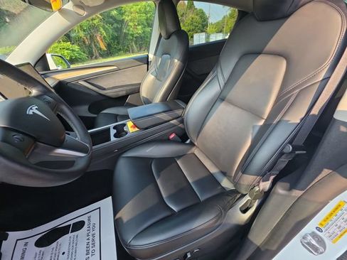 Used 2023 Tesla Model Y Performance AWD/4WD image 11