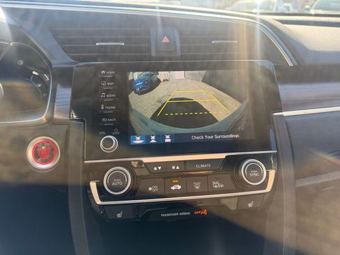 Used 2020 Honda Civic Touring image 29