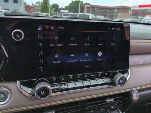 Used 2024 Chevrolet Colorado ZR2 w/ ZR2 Convenience Package III AWD/4WD image 22
