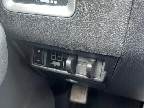 Used 2012 RAM 1500 Sport w/ Remote Start & Security Group image 18