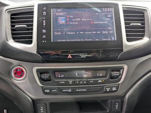 Used 2017 Honda Ridgeline RTL-T image 13