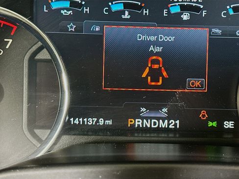 Used 2016 Ford F150 Platinum w/ Equipment Group 701A Luxury image 19