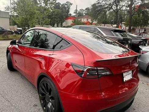 Used 2022 Tesla Model Y Performance AWD/4WD image 4