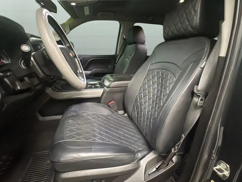 Used 2018 Chevrolet Silverado 1500 LT w/ All Star Edition RWD image 20