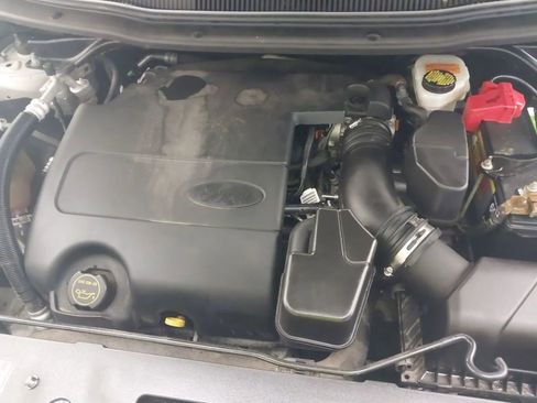 Used 2016 Ford Explorer XLT w/ Equipment Group 202A image 39