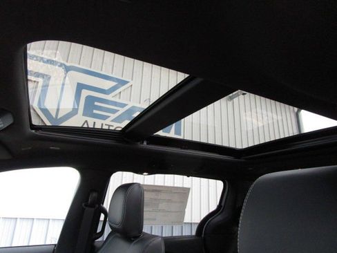 New 2026 Chrysler Pacifica Select image 15