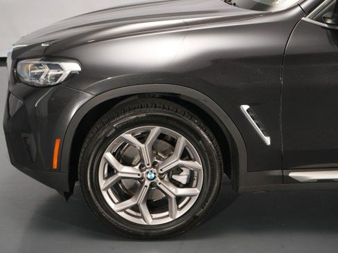 Used 2024 BMW X3 xDrive30i AWD/4WD image 3