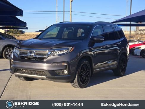 Used 2019 Honda Pilot Touring image 3