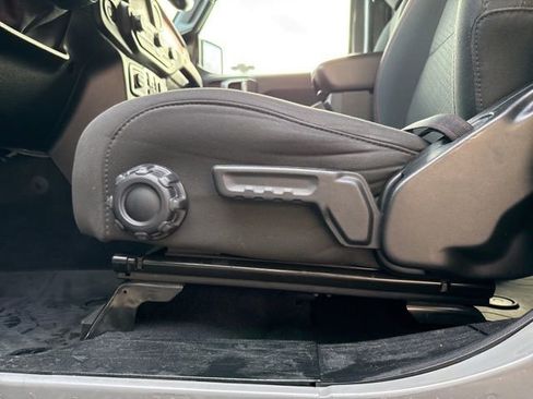 Used 2021 Jeep Wrangler Unlimited Rubicon image 10