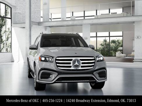 New 2026 Mercedes-Benz GLS 580 4MATIC image 8