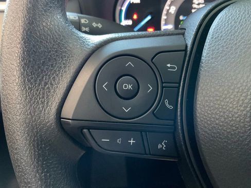 Used 2025 Toyota RAV4 LE AWD/4WD image 13