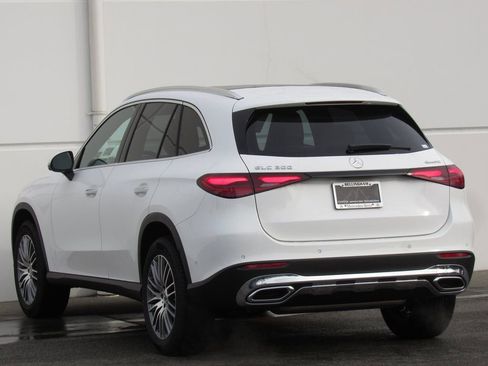 New 2026 Mercedes-Benz GLC 300 4MATIC image 5