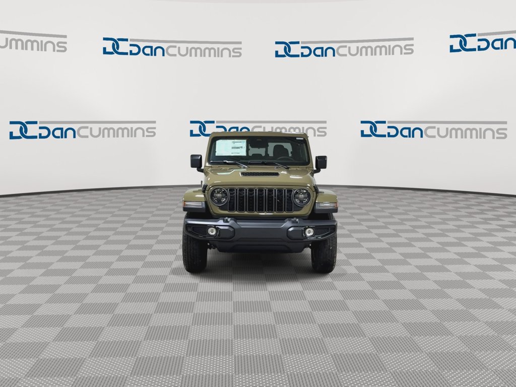 New 2026 Jeep Gladiator Sport AWD/4WD image 3