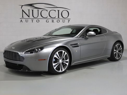 Used 2012 Aston Martin V12 Vantage Coupe image 92