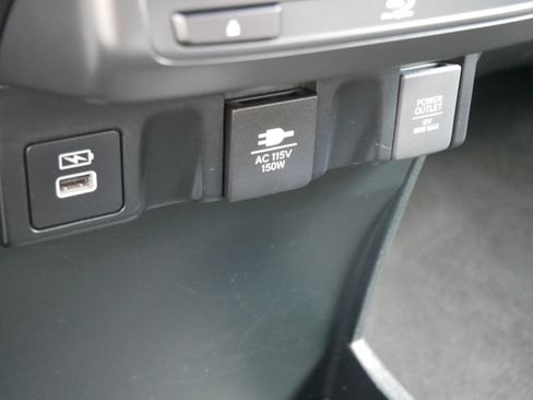 Used 2024 Honda Odyssey Touring image 25