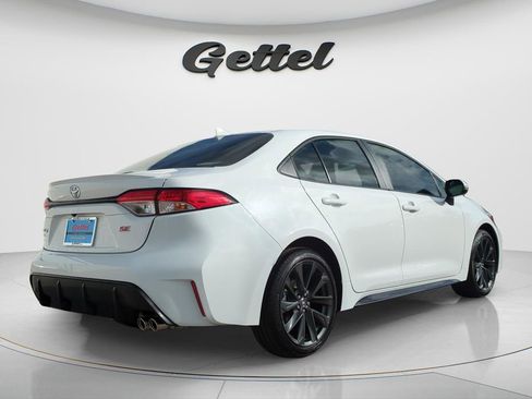 Used 2026 Toyota Corolla SE FWD image 4