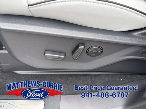 New 2026 Ford Expedition Max Platinum w/ Platinum Ultimate Package AWD/4WD image 11