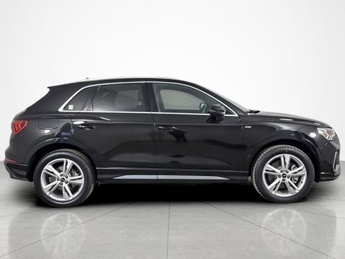 Used 2023 Audi Q3 2.0T Premium w/ Convenience Package image 6