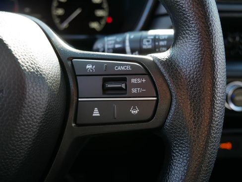 Used 2024 Honda CR-V EX image 29