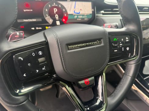 Used 2024 Land Rover Range Rover Sport AWD/4WD image 28