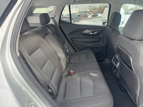 Used 2022 GMC Terrain SLE w/ Driver Convenience Package image 18