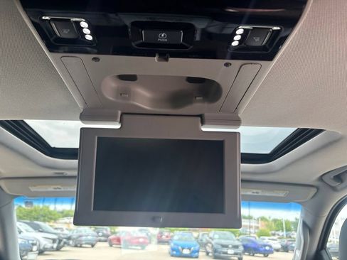Used 2015 Cadillac Escalade Premium AWD/4WD image 38