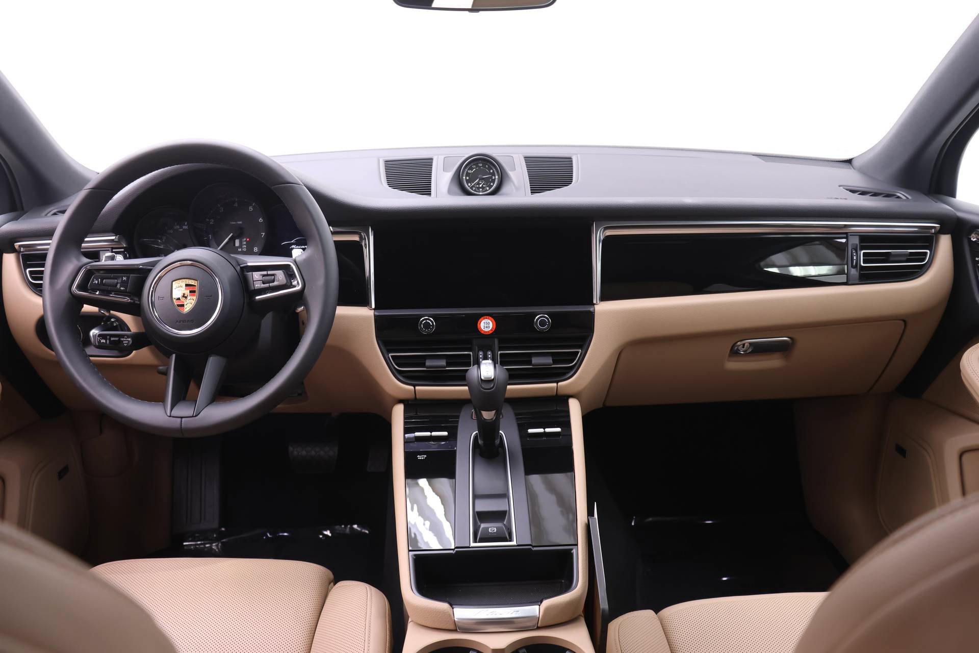Used 2026 Porsche Macan AWD/4WD image 20