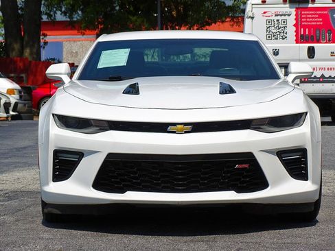 Used 2017 Chevrolet Camaro SS Coupe w/ 2SS RWD image 9