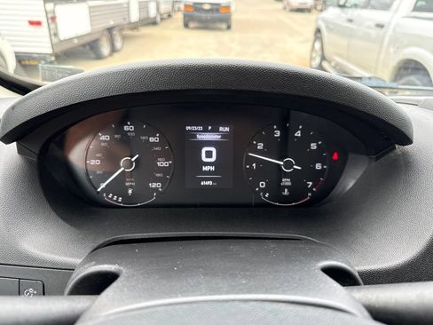 Used 2025 RAM ProMaster 2500 w/ Convenience Group FWD image 32