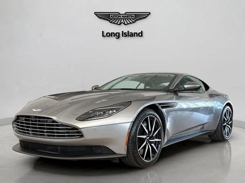 Used 2022 Aston Martin DB11 Coupe RWD image 1