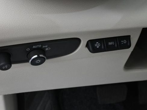 Used 2023 Buick Envision Avenir FWD image 26
