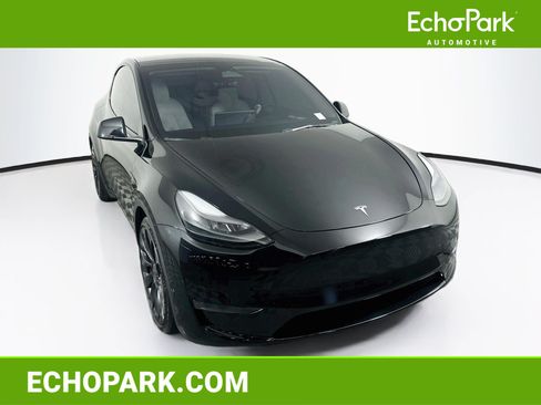 Used 2023 Tesla Model Y Performance AWD/4WD image 1